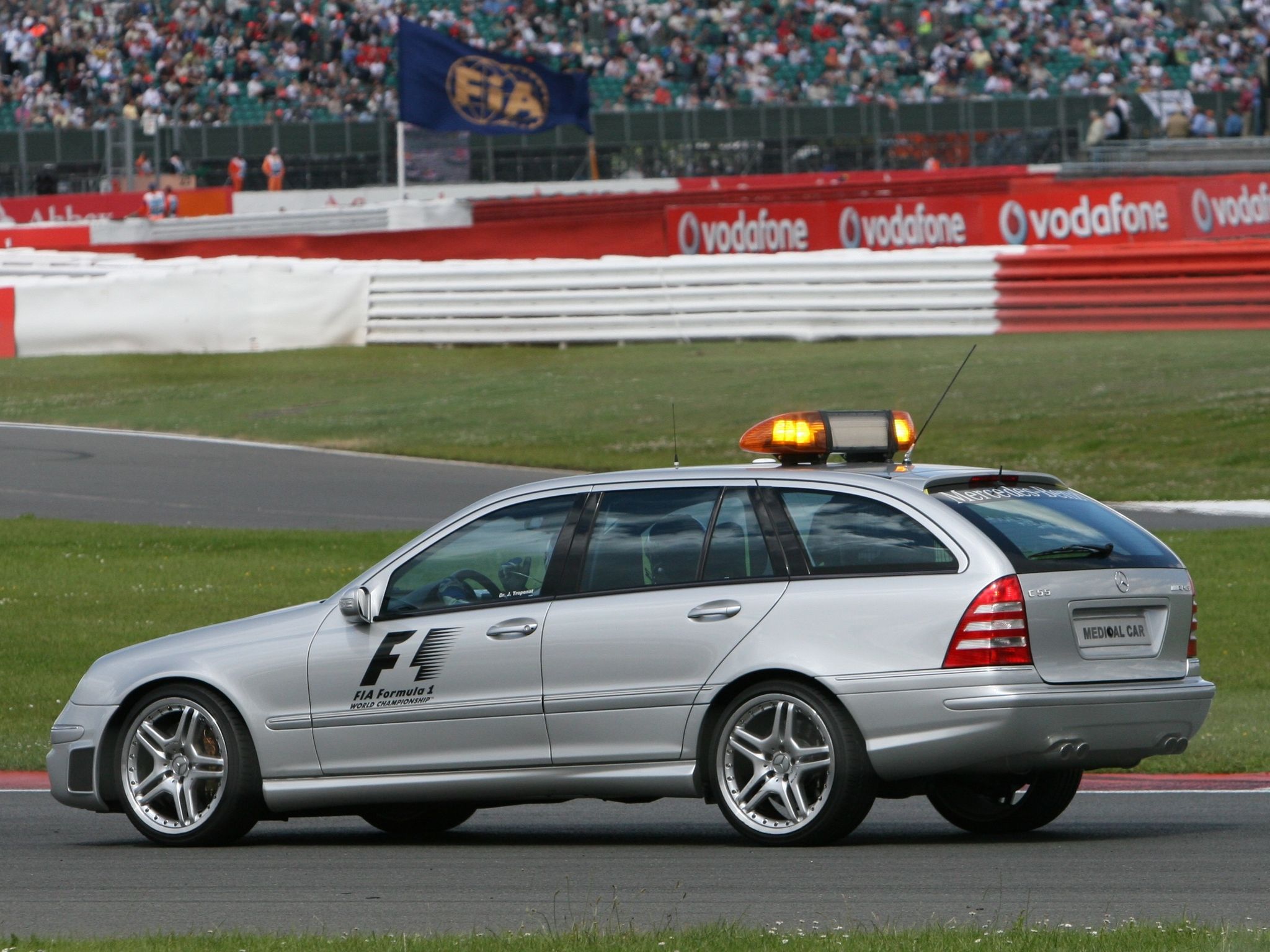 2048x1536 Mercedes, Benz, C Amg, Estate, F Medical, Car, S Emergency, Stationwagon, Ambulance, Tuning, Race, Racing, Formula, One, Fs Wallpaper HD / Desktop and Mobile Background