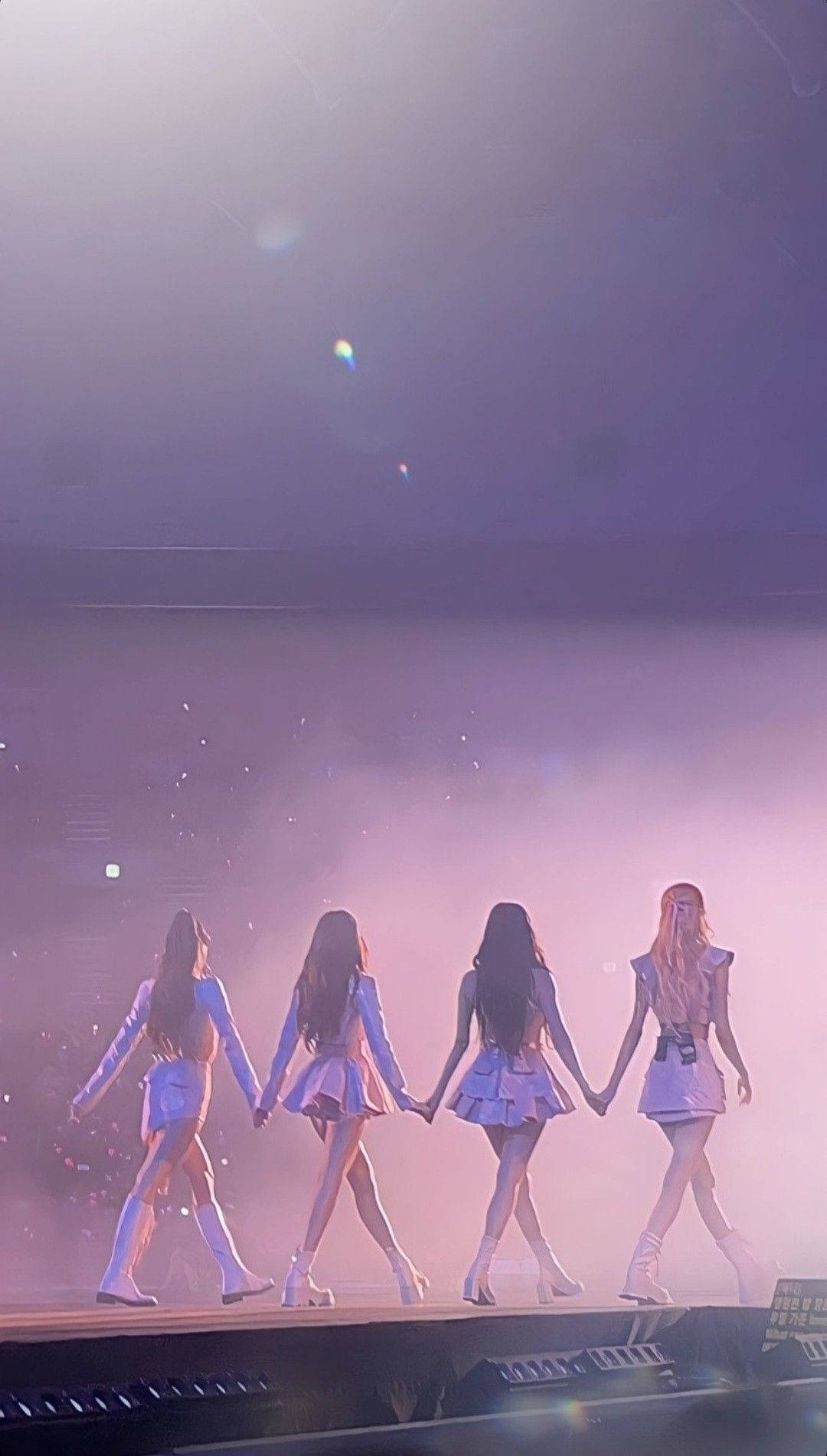 1080x1901 
