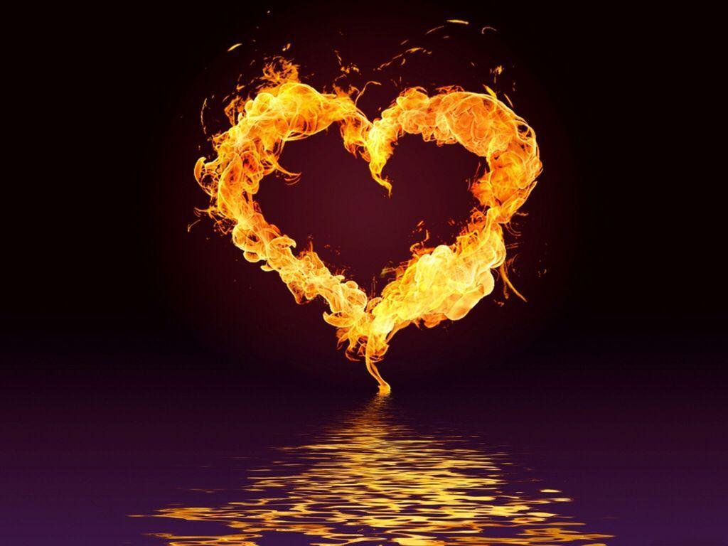 Hình nền trái tim trên lửa 1024x768
