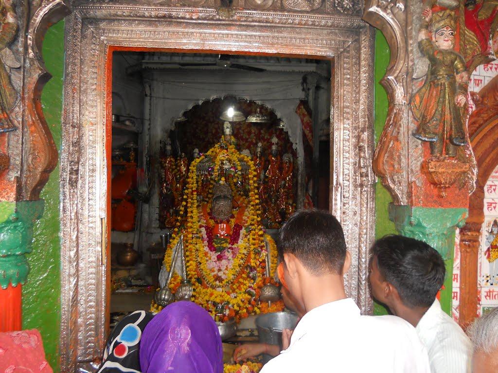1024x768 Hanuman Garhi, Ayodhya. God u Love