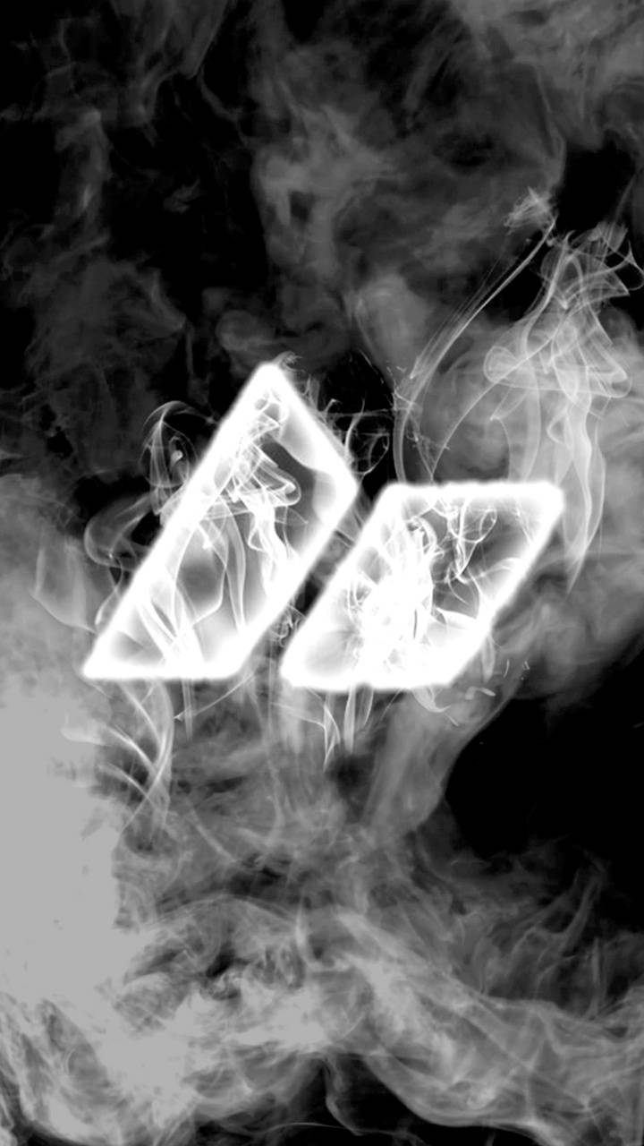 720x1280 Macbeth Smoke wallpaper