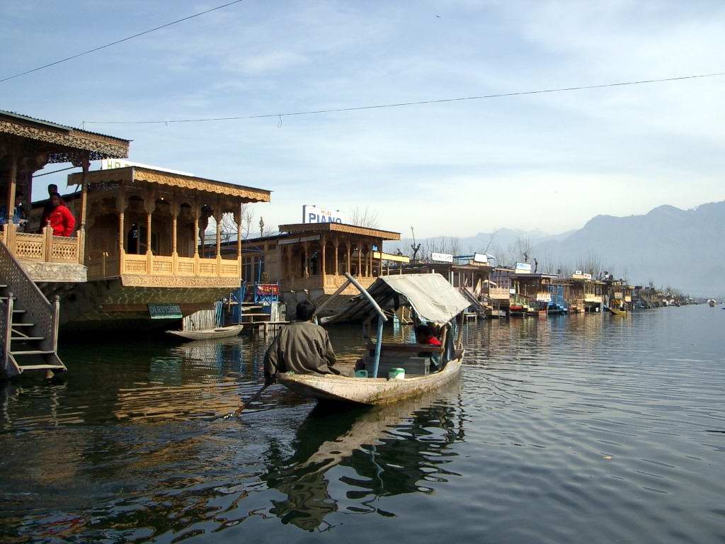 1024x768 Free download srinagar kashmir beautiful srinagar kashmir amarnath yatra kashmir [1024x768] for your Desktop, Mobile & Tablet. Explore Kashmir Wallpaper. Kashmir HD Wallpaper, Jammu And Kashmir Wallpaper