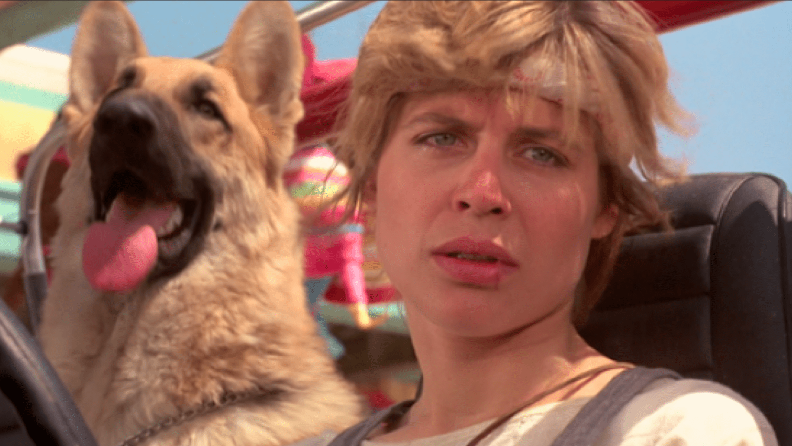 1600x900 Linda Hamilton Wallpaper