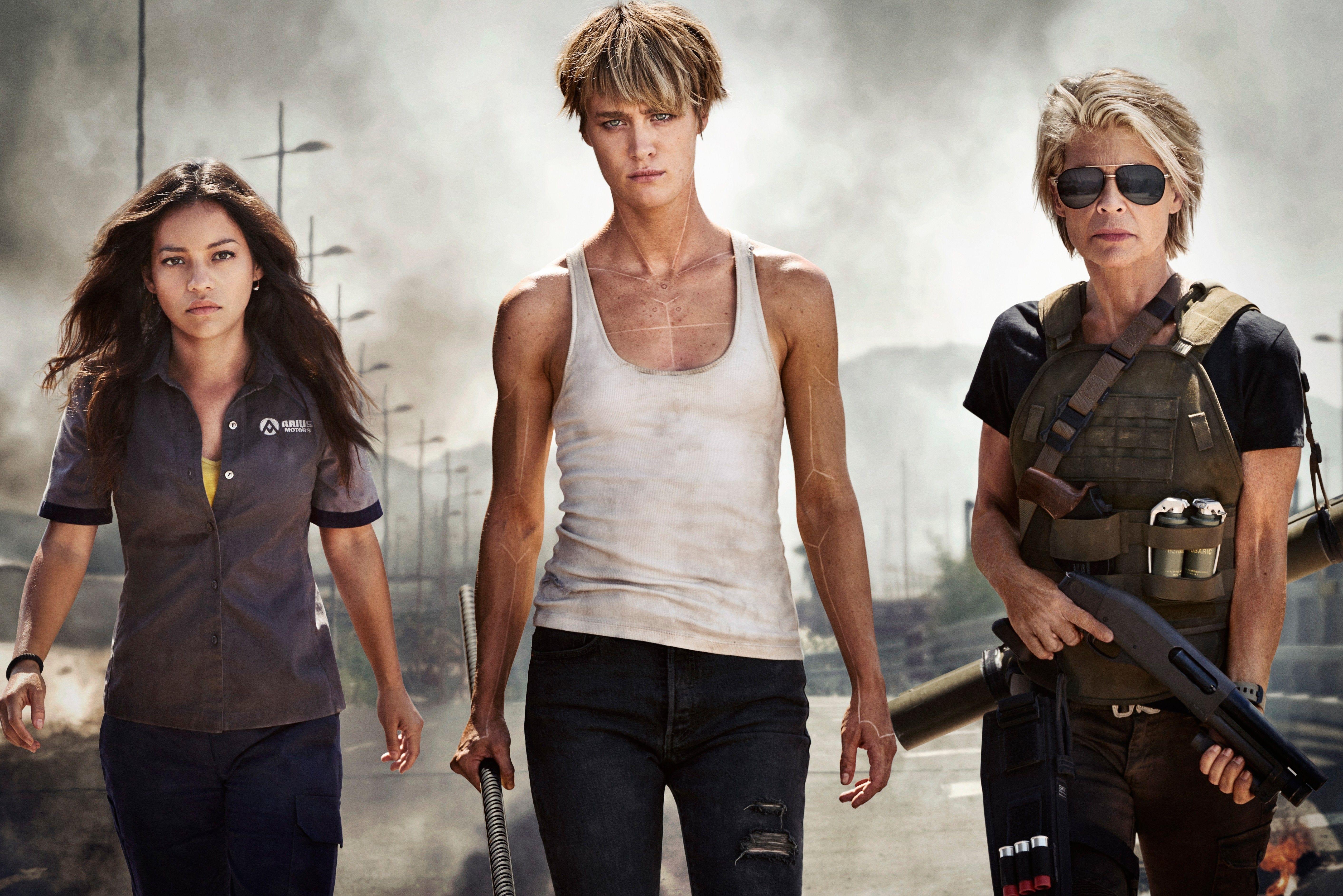 5650x3772 Download 5650x3772 Terminator, Mackenzie Davis, Linda Hamilton, Natalie Reyes Wallpaper