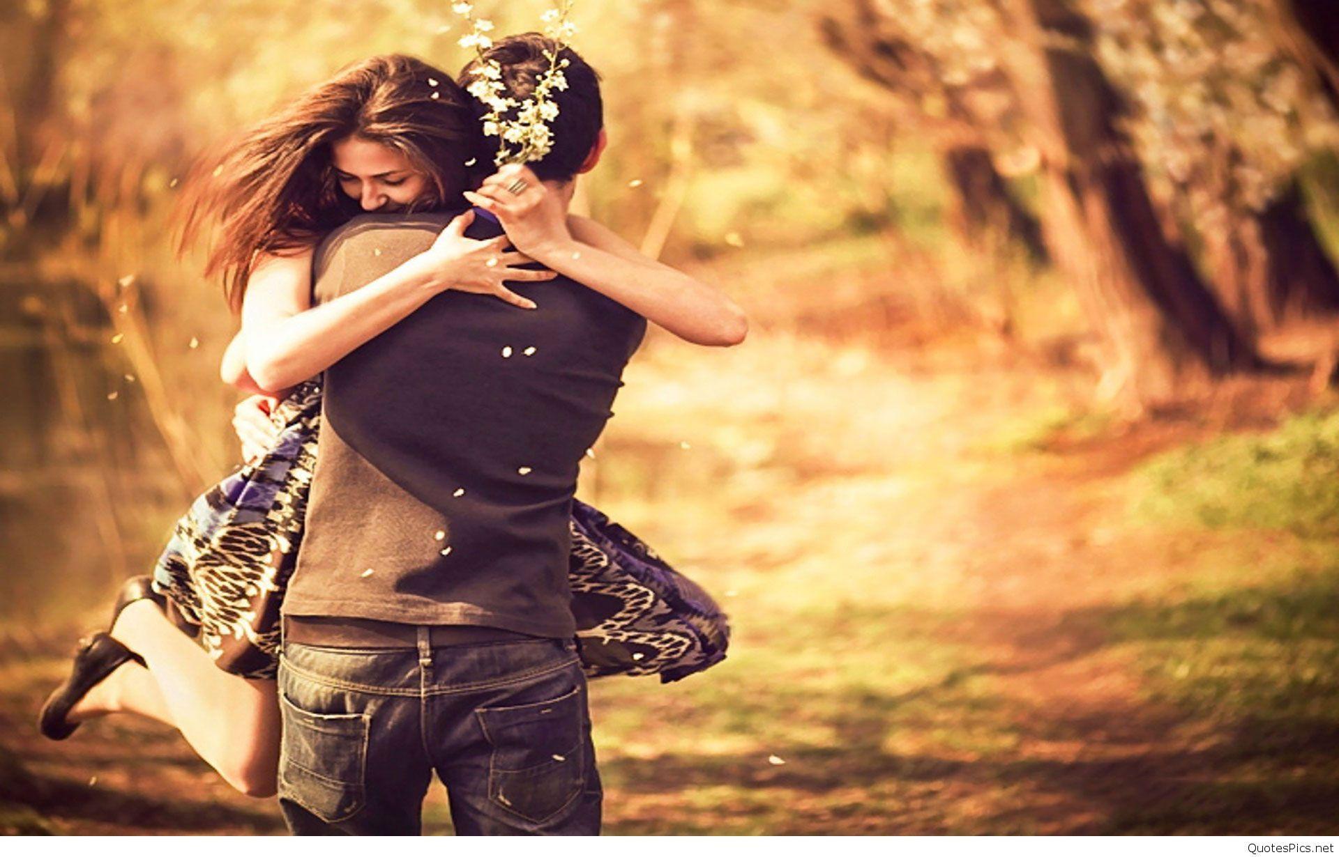 960+ Romantic Couple Hug Hd Wallpaper Terbaru