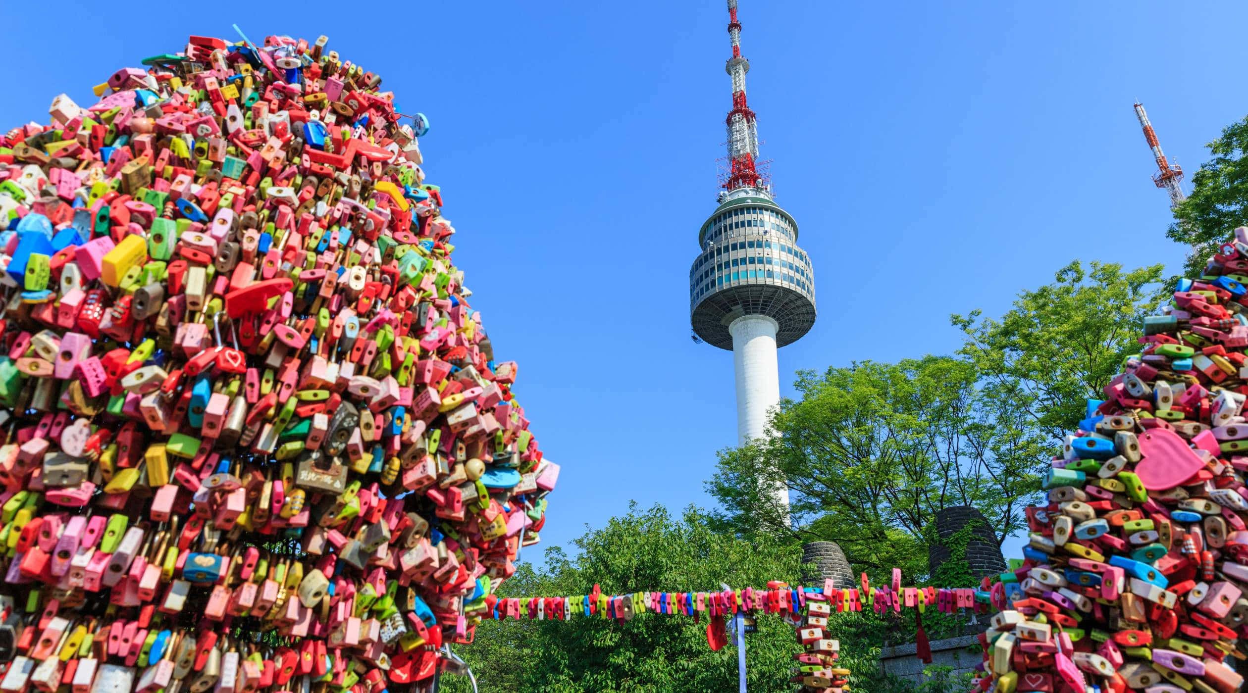 2520x1400 Download Namsan Seoul Tower Love Locks Wallpaper