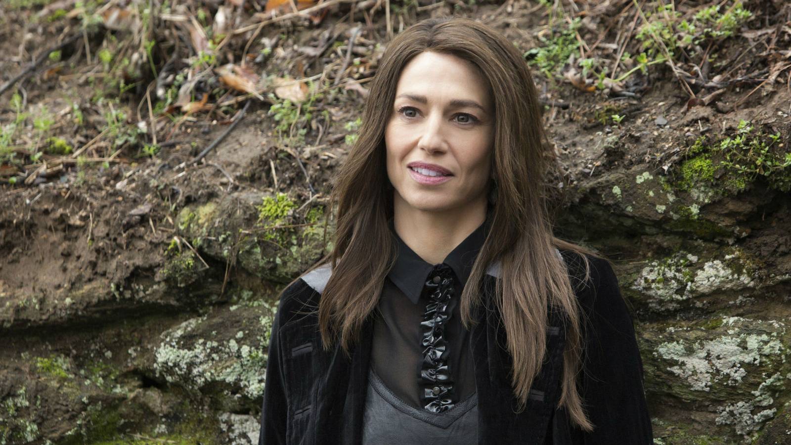 1600x900 The Originals: The Evil Witch Dahlia's Backstory Explained