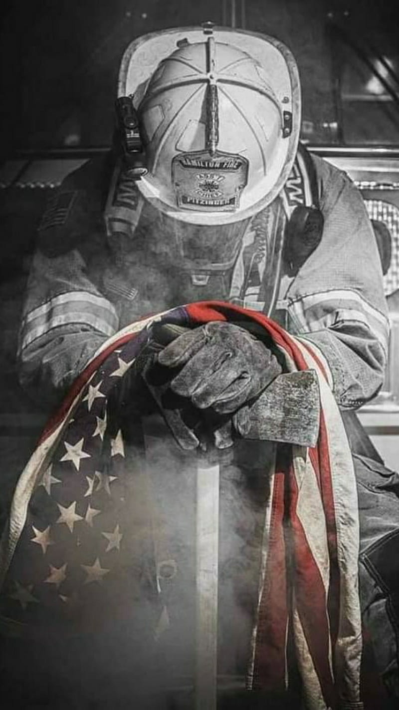 800x1422 Praying firefighter, fire department, HD phone wallpaper