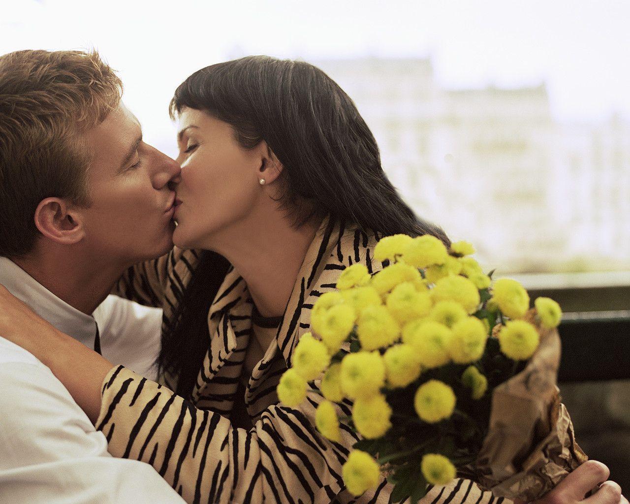 1280x1024 Romantic Love Couples