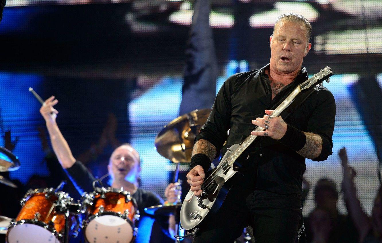 1332x850 Wallpaper scene, guitar, concert, metal, guitar, drums, rock, tattoo, metallica, band, heavy, james hetfield, lars ulrich image for desktop, section музыка