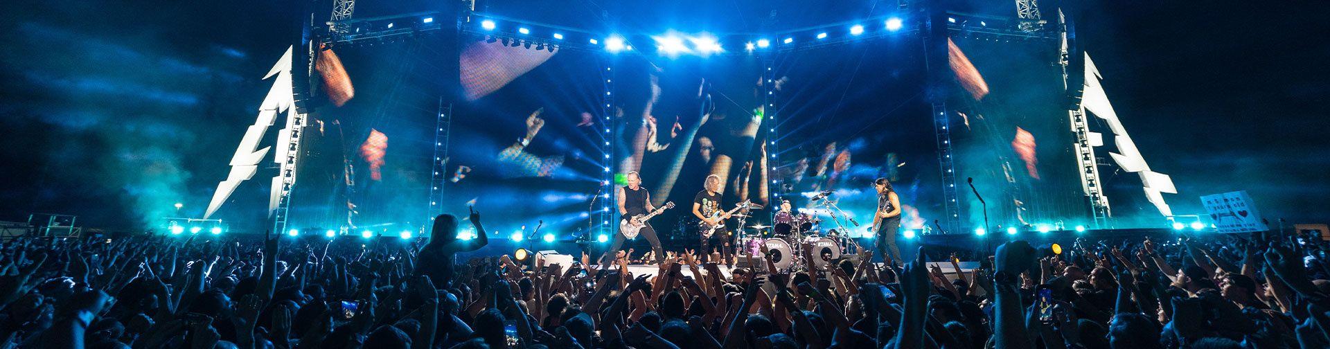 1920x504 Metallica at Palastzelt Maimarktgelände in Mannheim, Germany on August 2019.