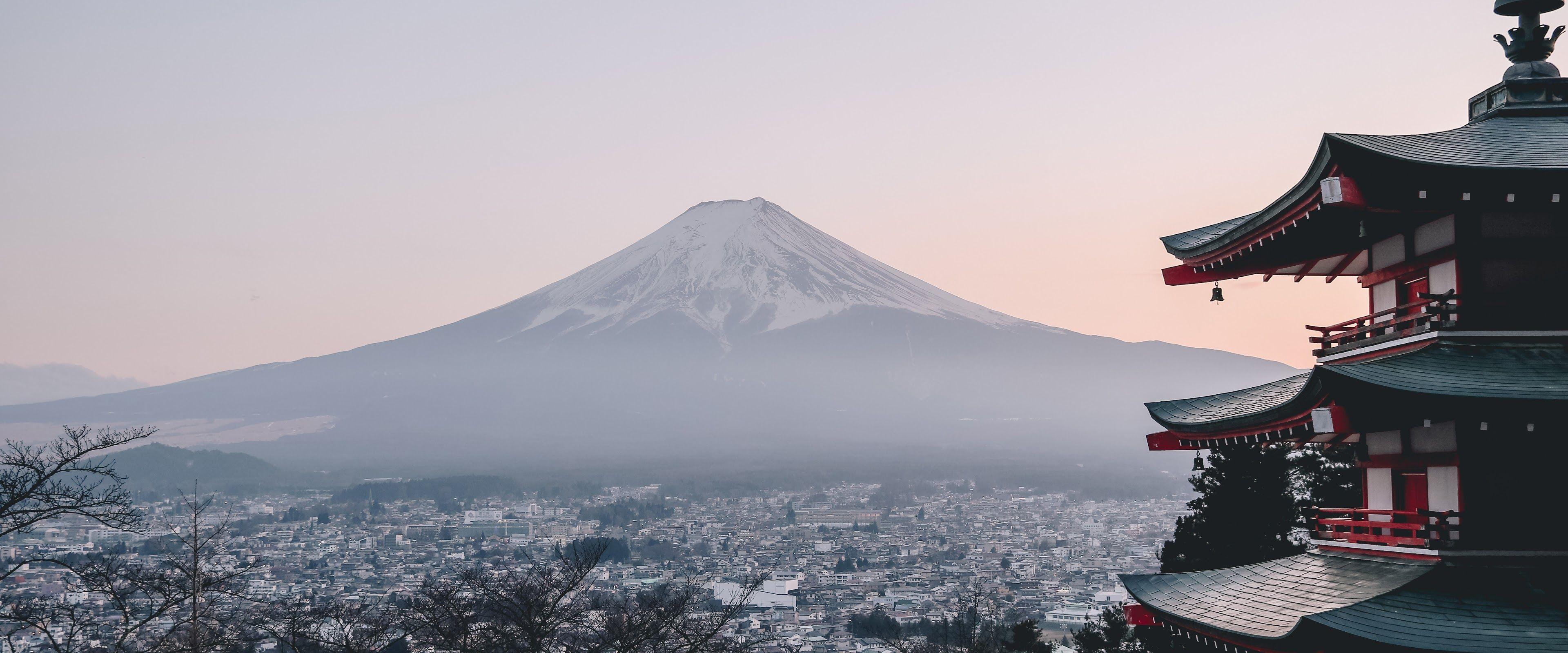 3840x1600 Mount Fuji City Japan Landscape Scenery 8K Wallpaper
