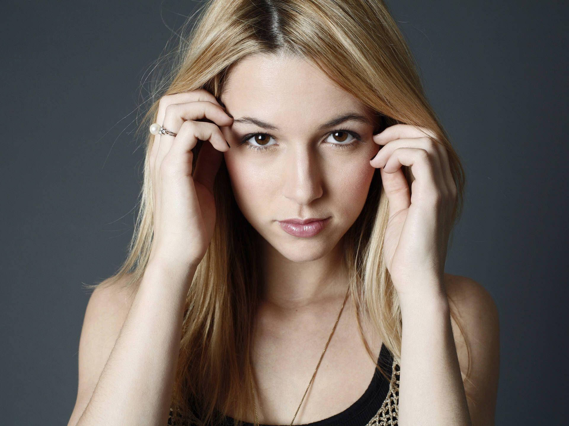 Alona Tal Wallpapers - Top Free Alona Tal Backgrounds - WallpaperAccess