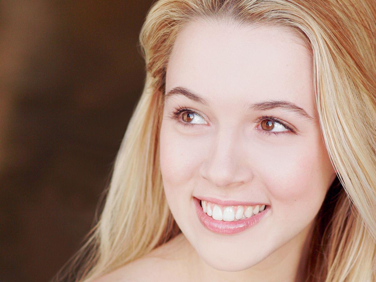 Alona Tal Wallpapers Top Free Alona