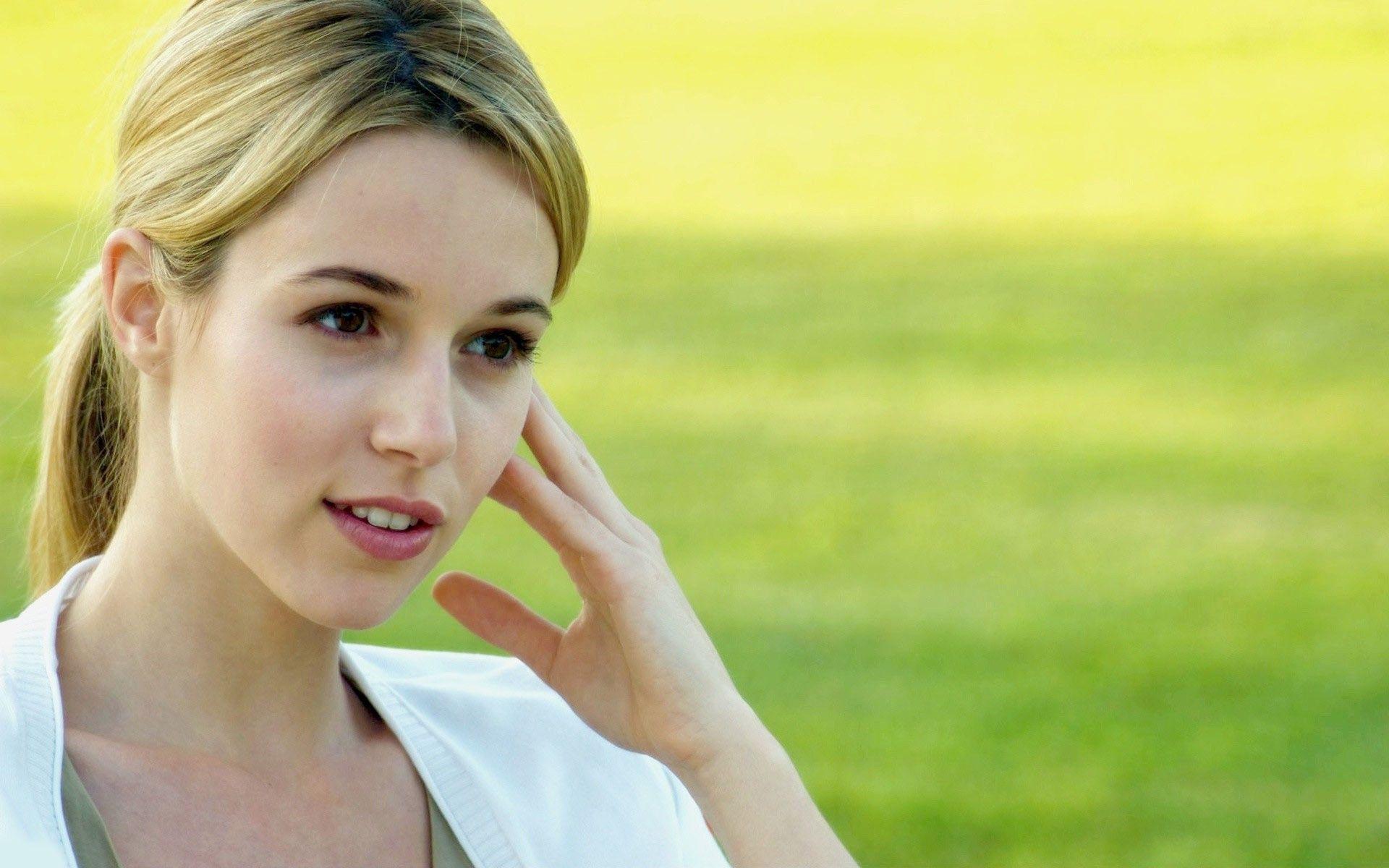 Alona Tal Wallpapers Top Free Alona