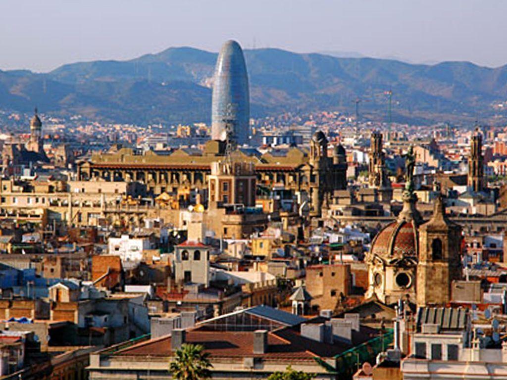 1024x768 Barcelona City Wallpaper