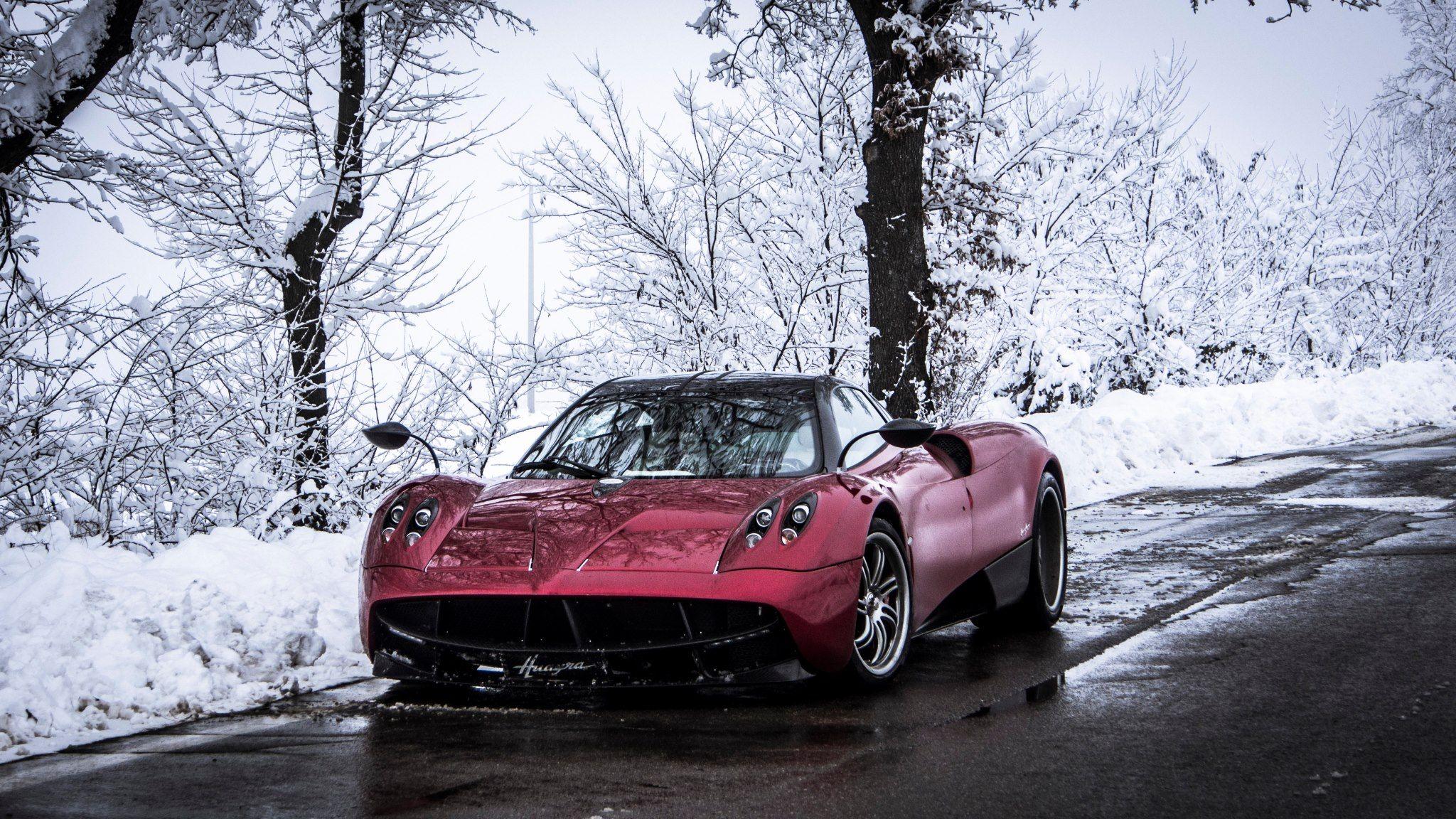 2048x1152 Pagani Huayra HD Wallpaper