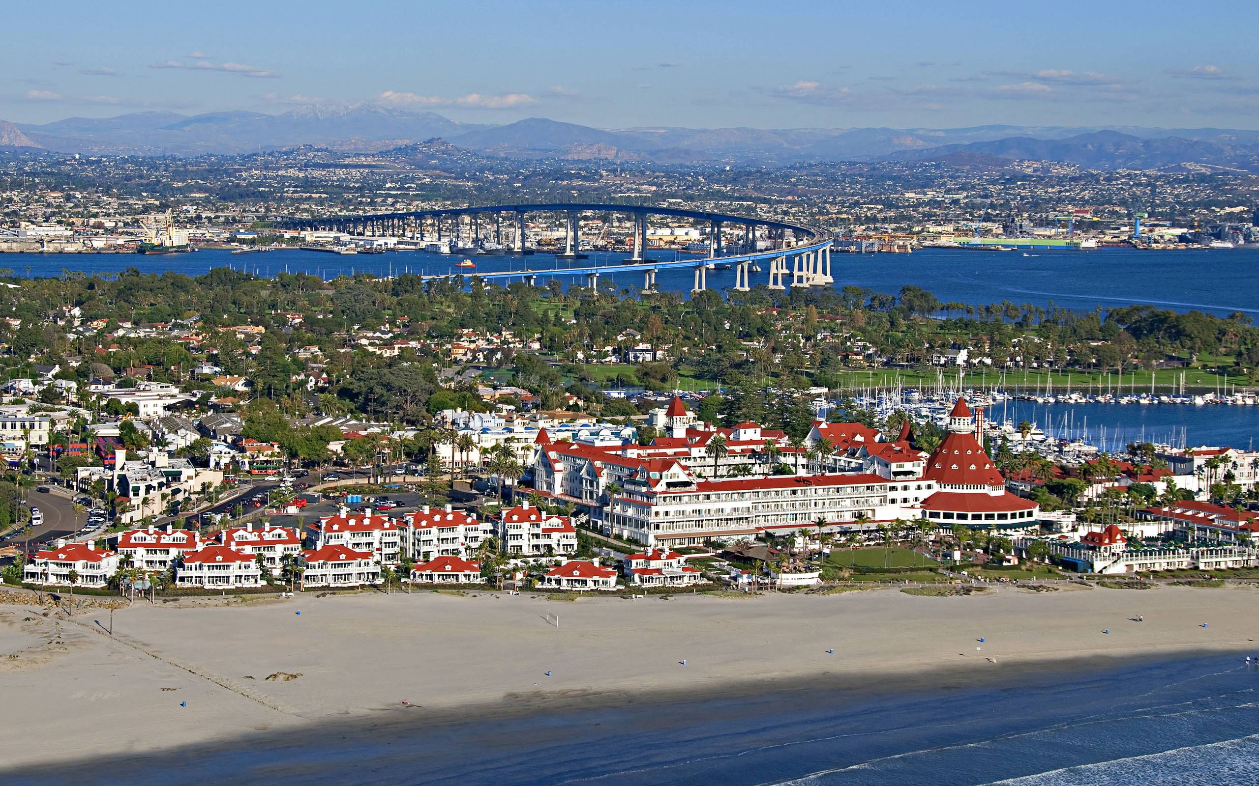 2560x1600 Coronado Beach Wallpaper