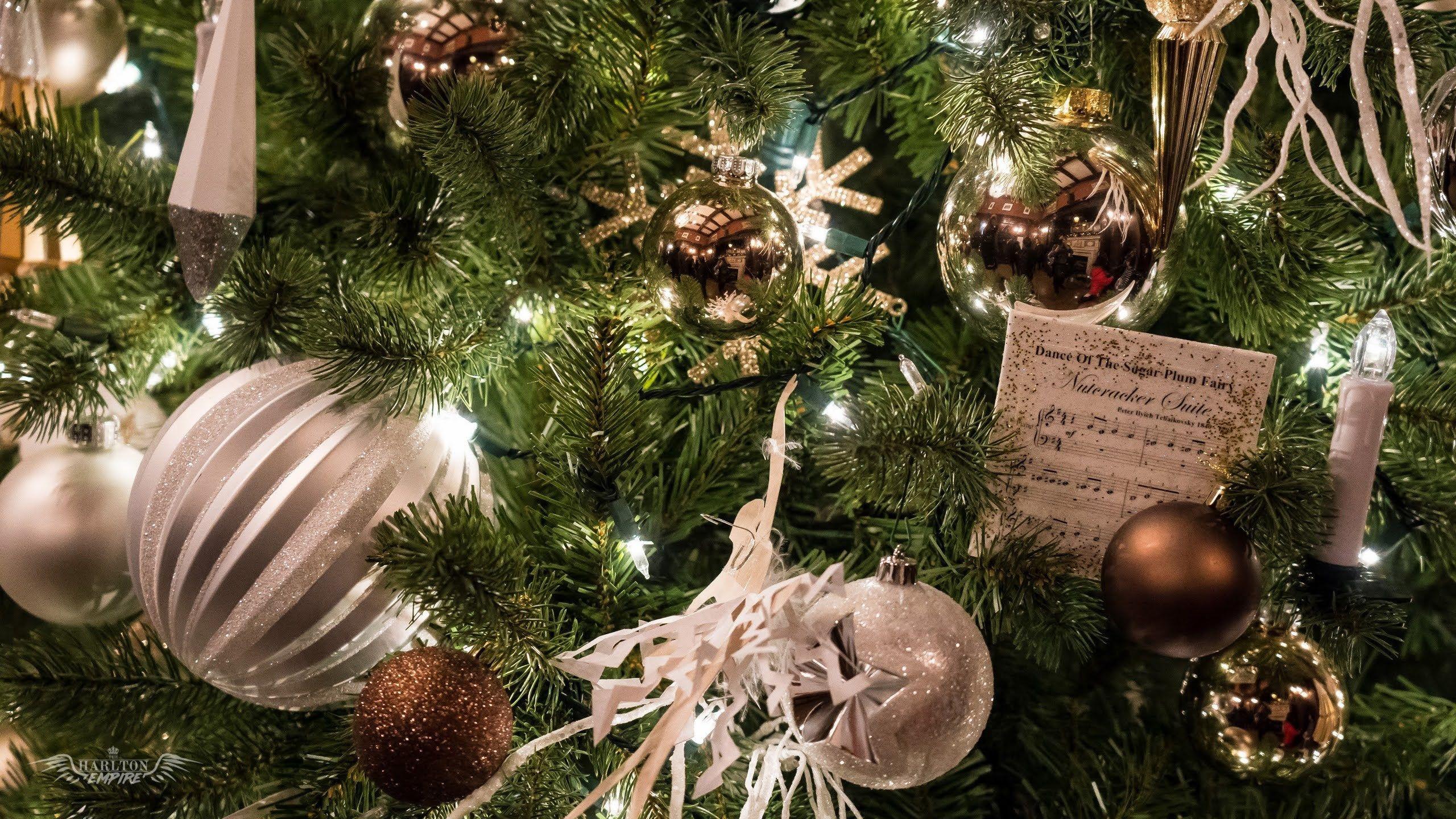 2560x1440 Free Christmas Themed Desktop Wallpaper