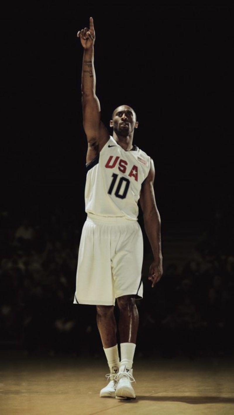800x1419 Kobe Bryant Los Angeles Lakers Football Player IPhone Wallpaper