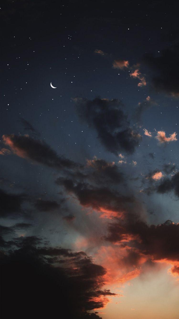 750x1334 wolkenspiel ☁️☁️☁️. Night sky wallpaper, Sky aesthetic, Cloud wallpaper