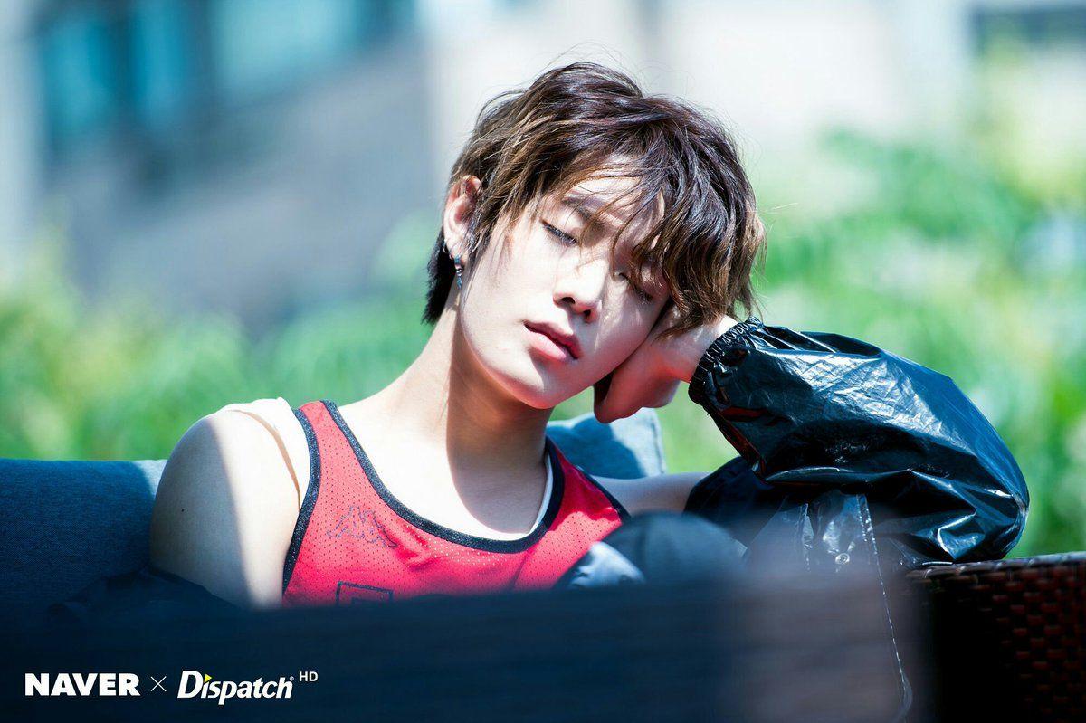 1200x799 yuta pics · naver dispatch