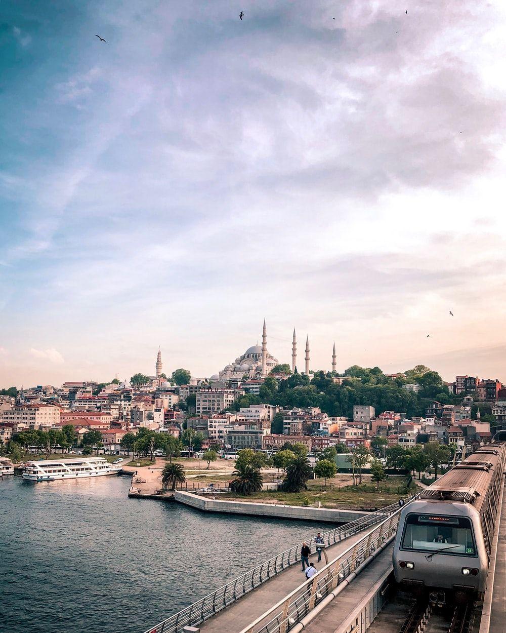 1000x1250 Stunning Istanbul Picture [Scenic Travel Photo]. Download Free Image