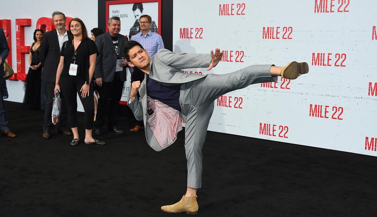 1231x710 FOTO: Aksi Uko Uwais Pamer Gerakan Pencak Silat Saat Premiere Mile 22 di LA