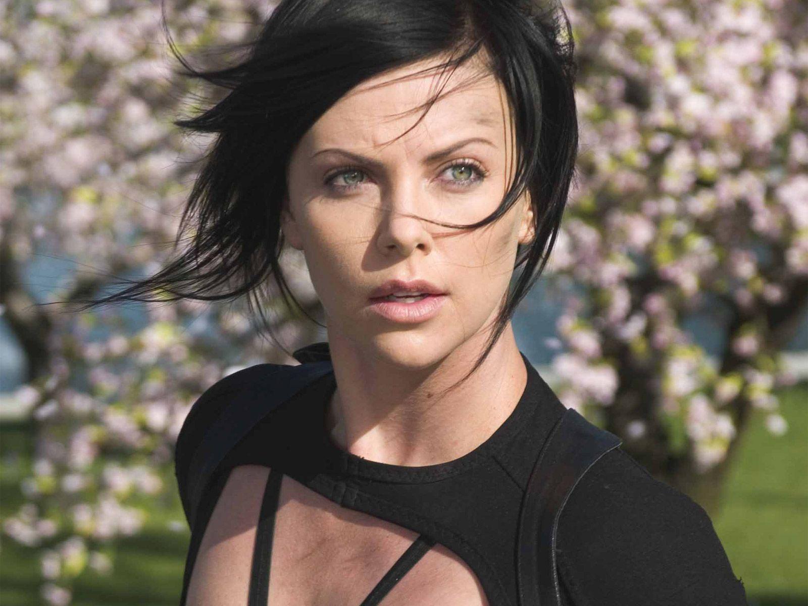 1600x1200 Aeon Flux 3 wallpaper. Aeon Flux 3