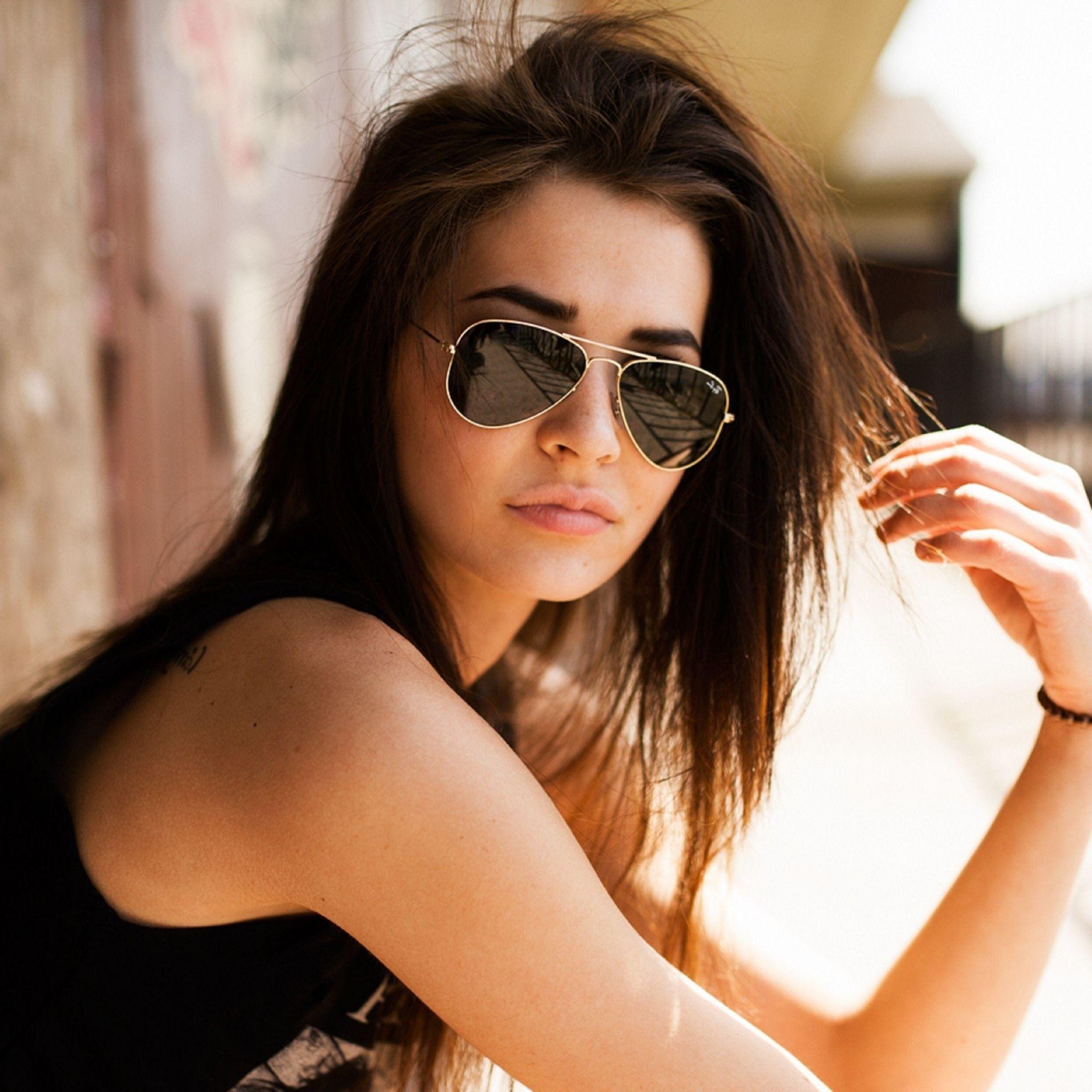 Girl Glasses Wallpapers Top Free Girl Glasses Backgrounds