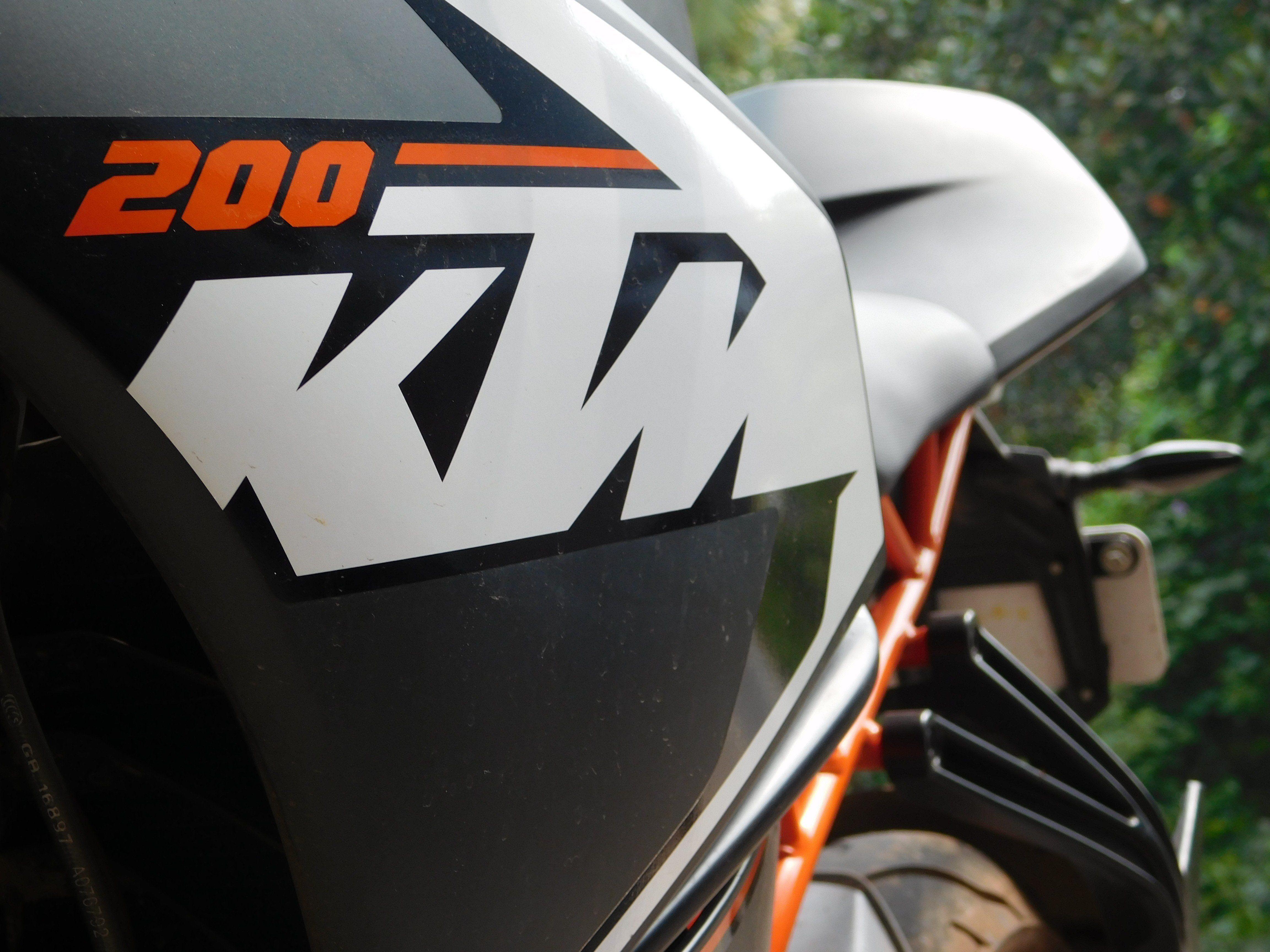 KTM Duke 200 Wallpapers