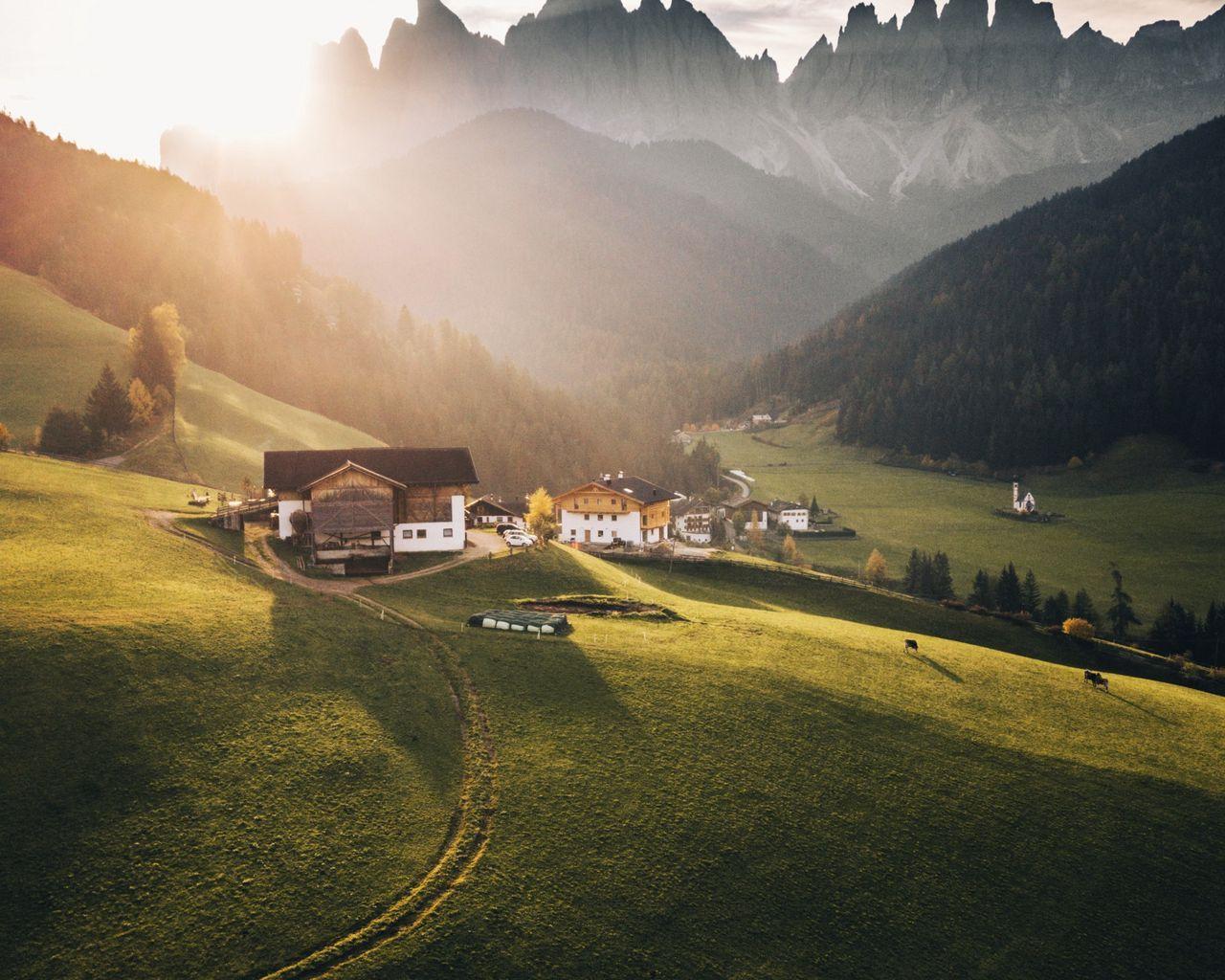 1280x1024 Download wallpaper 1280x1024 mountains, home, dawn, landscape, nature standard 5:4 HD background