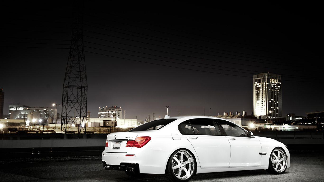 1366x768 Free: Bmw 750Li White Car HD Wallpaper