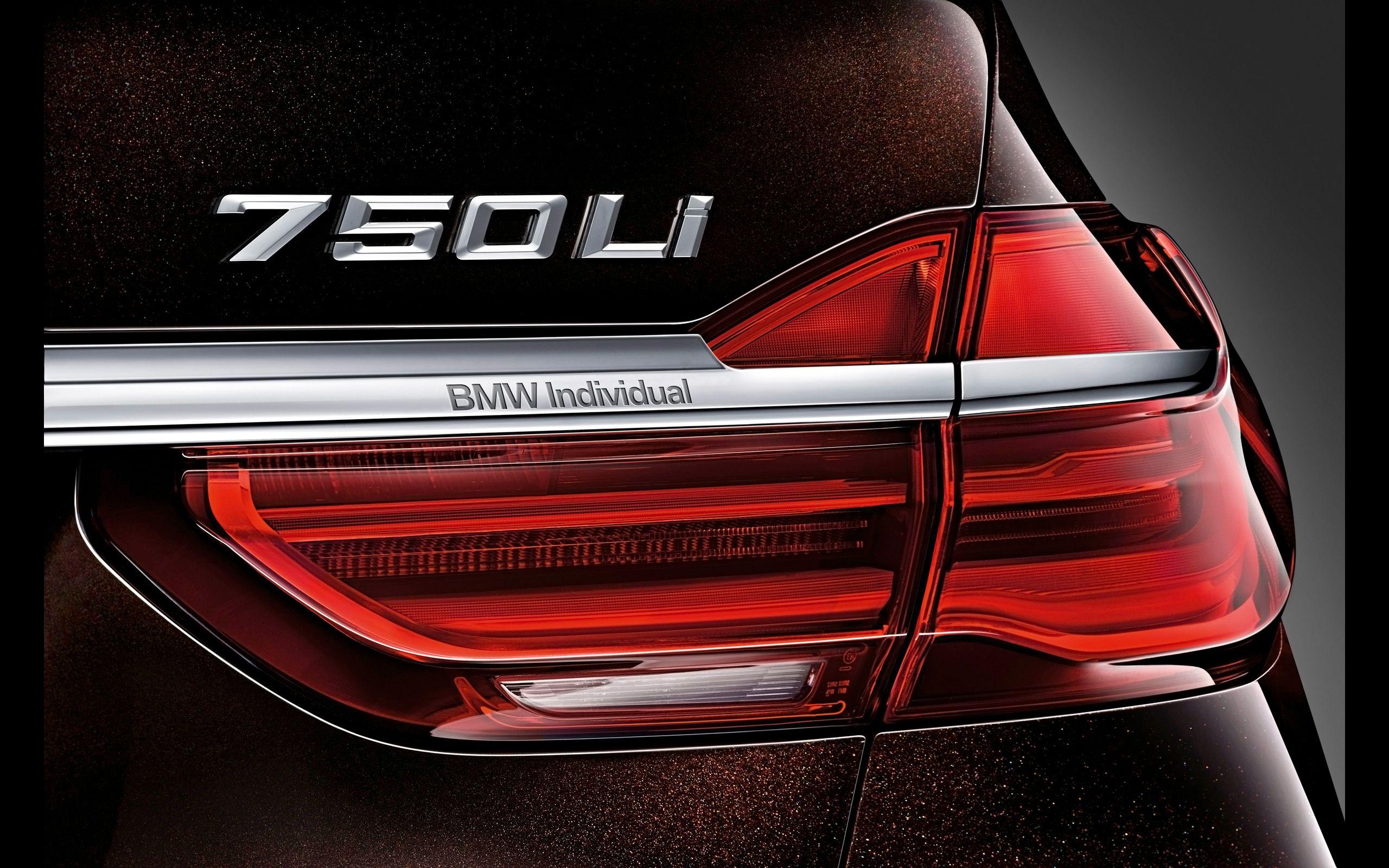 2560x1600 BMW 7 Series xDrive Individual