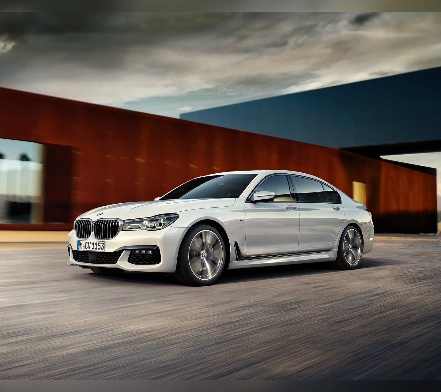 1440x1280 BMW 750Li wallpaper
