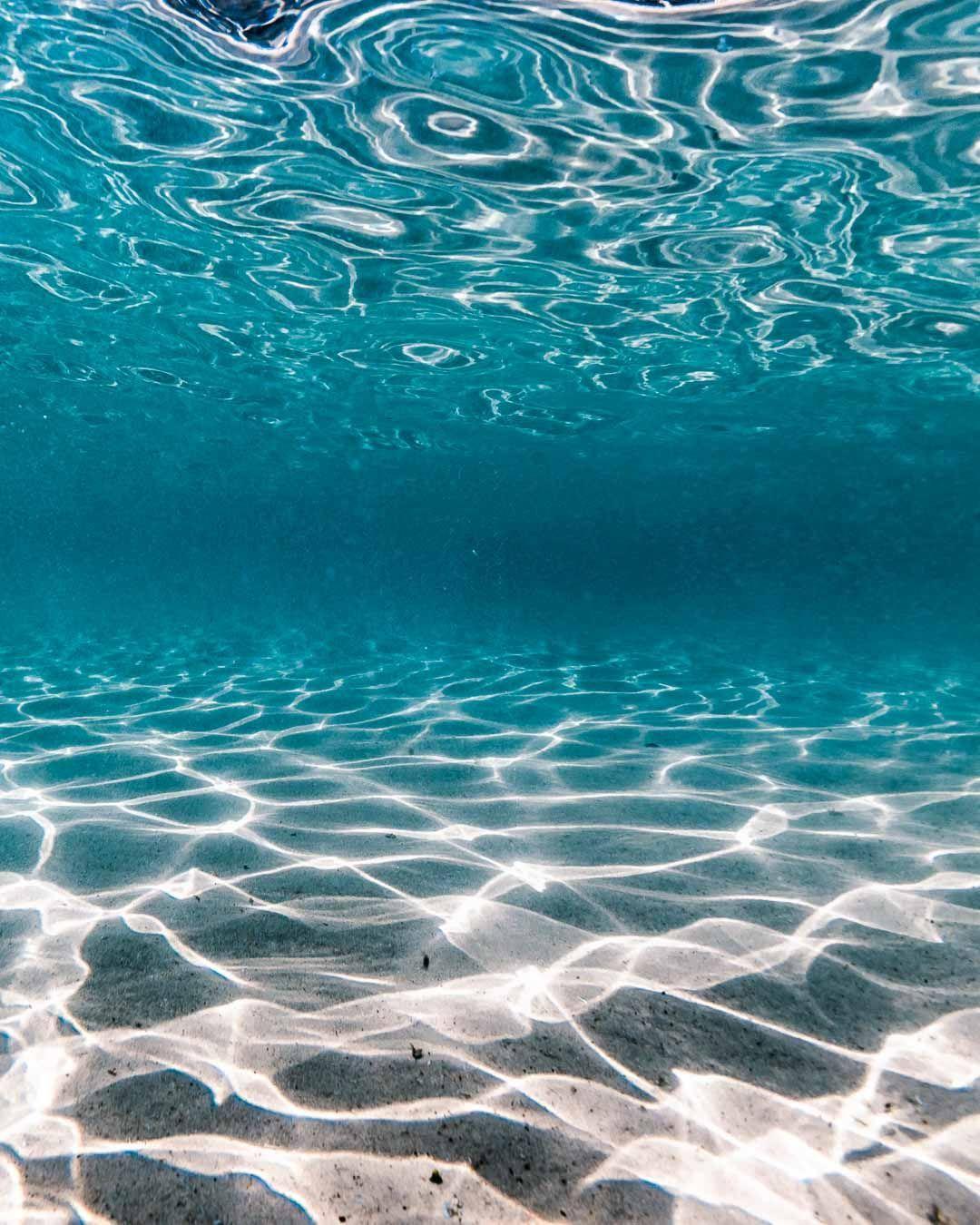 1080x1350 Beautiful underwater ocean reflection print. Underwater wallpaper, Underwater painting, Underwater photography