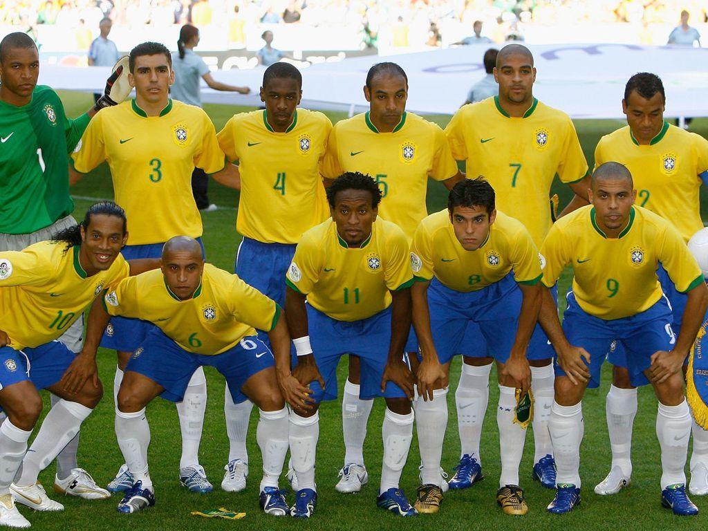 1024x768 Brazil Football Team HD Wallpaper