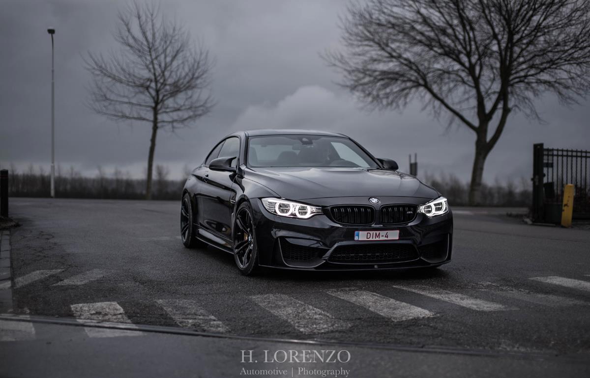 1200x770 Black BMW M4 Wallpaper