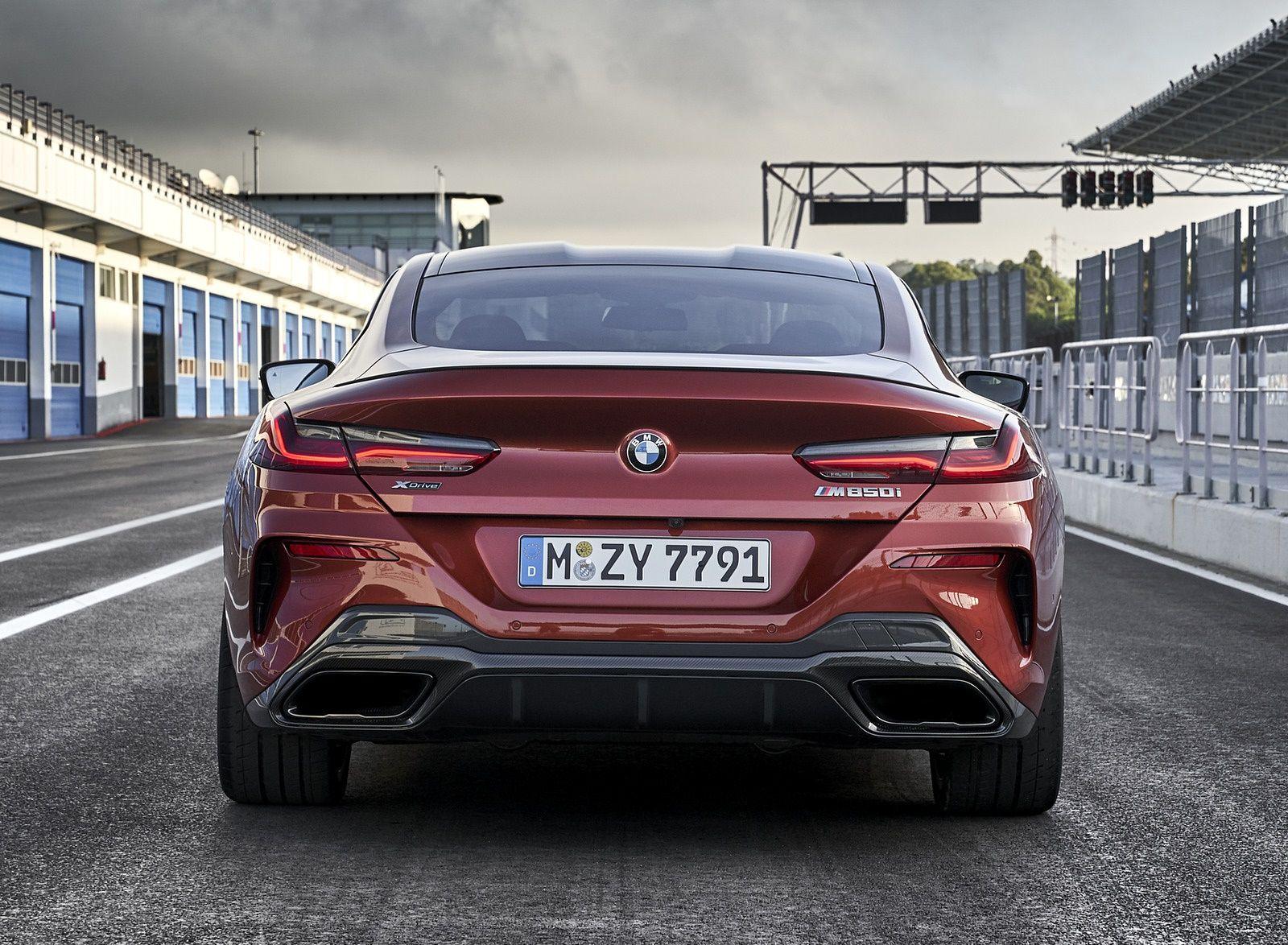 1600x1174 BMW 8 Series M850i Rear Wallpaper (76)