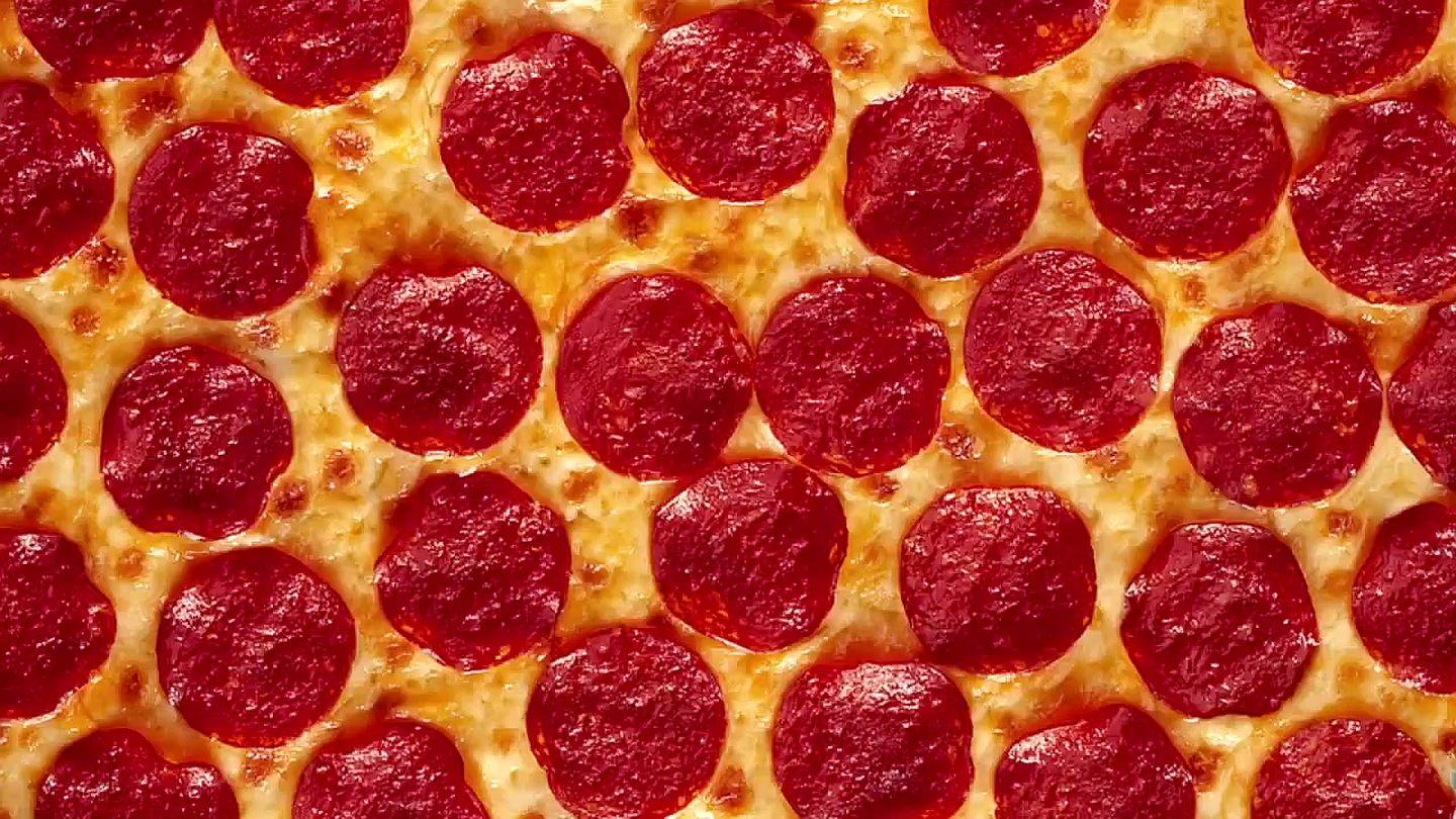 1440x810 Dear Fitspo, Get Off My Back Already and Let Me Have Some Pizza