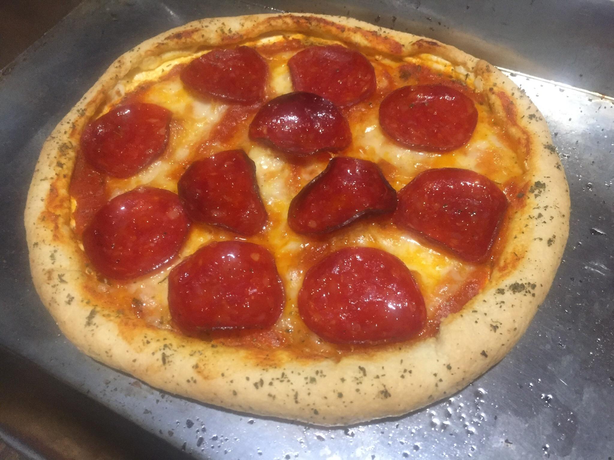 2048x1536 Homemade Mozzarella and pepperoni pizza with cream cheese stuffed crust