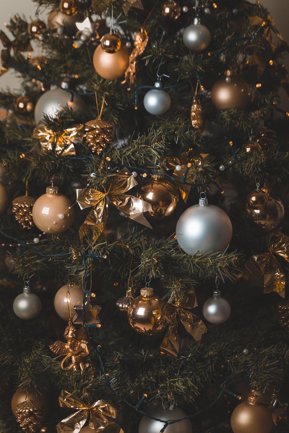 1000x1500 Free Stunning Christmas Wallpaper Background For iPhone