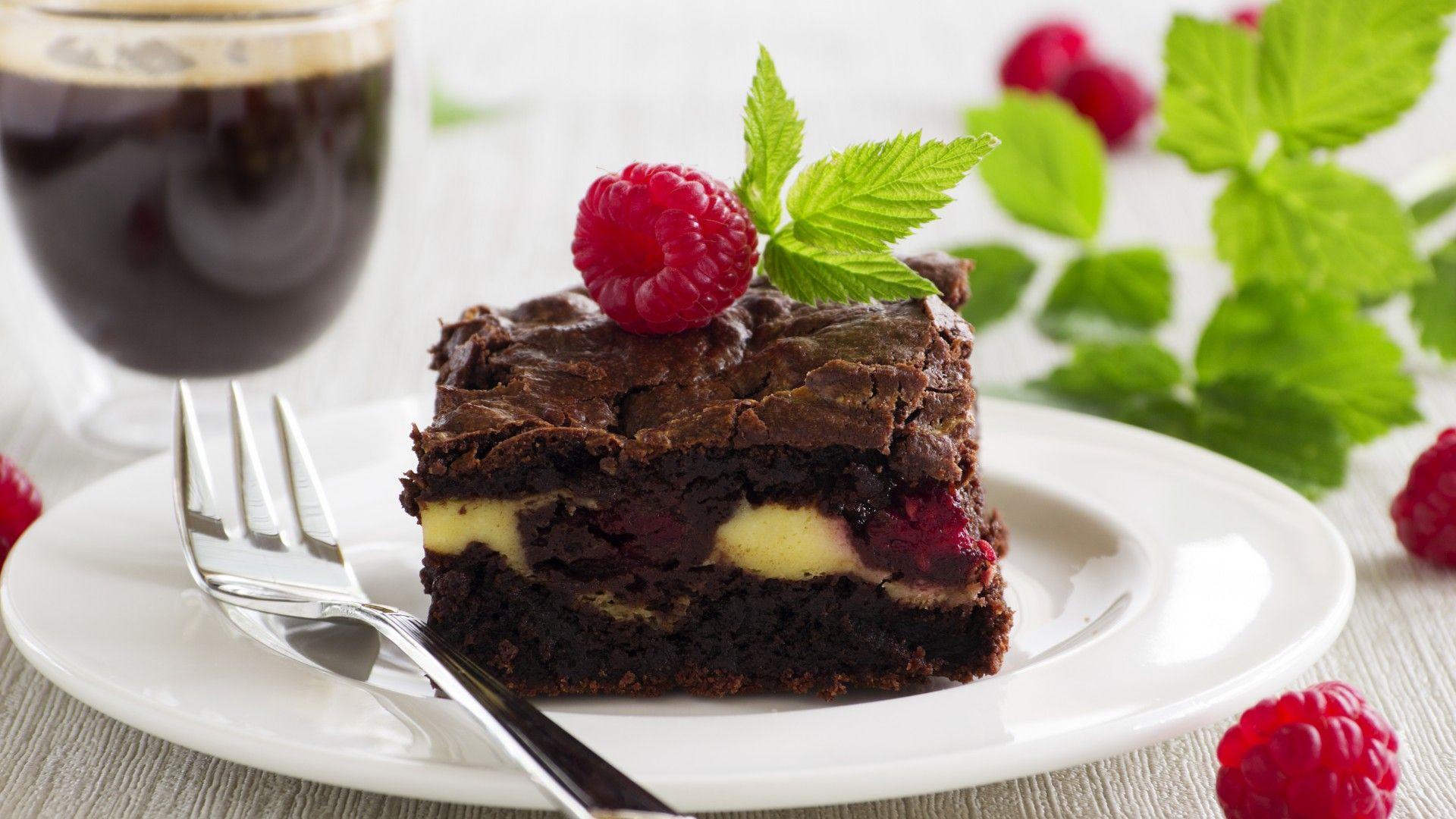 1920x1080 Chocolate cake, dessert, strawberries, wine, food wallpaper. food