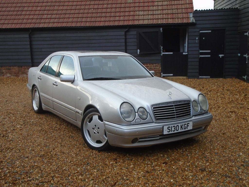 1024x768 Mercedes E55 AMG (W210). The Brave Pill