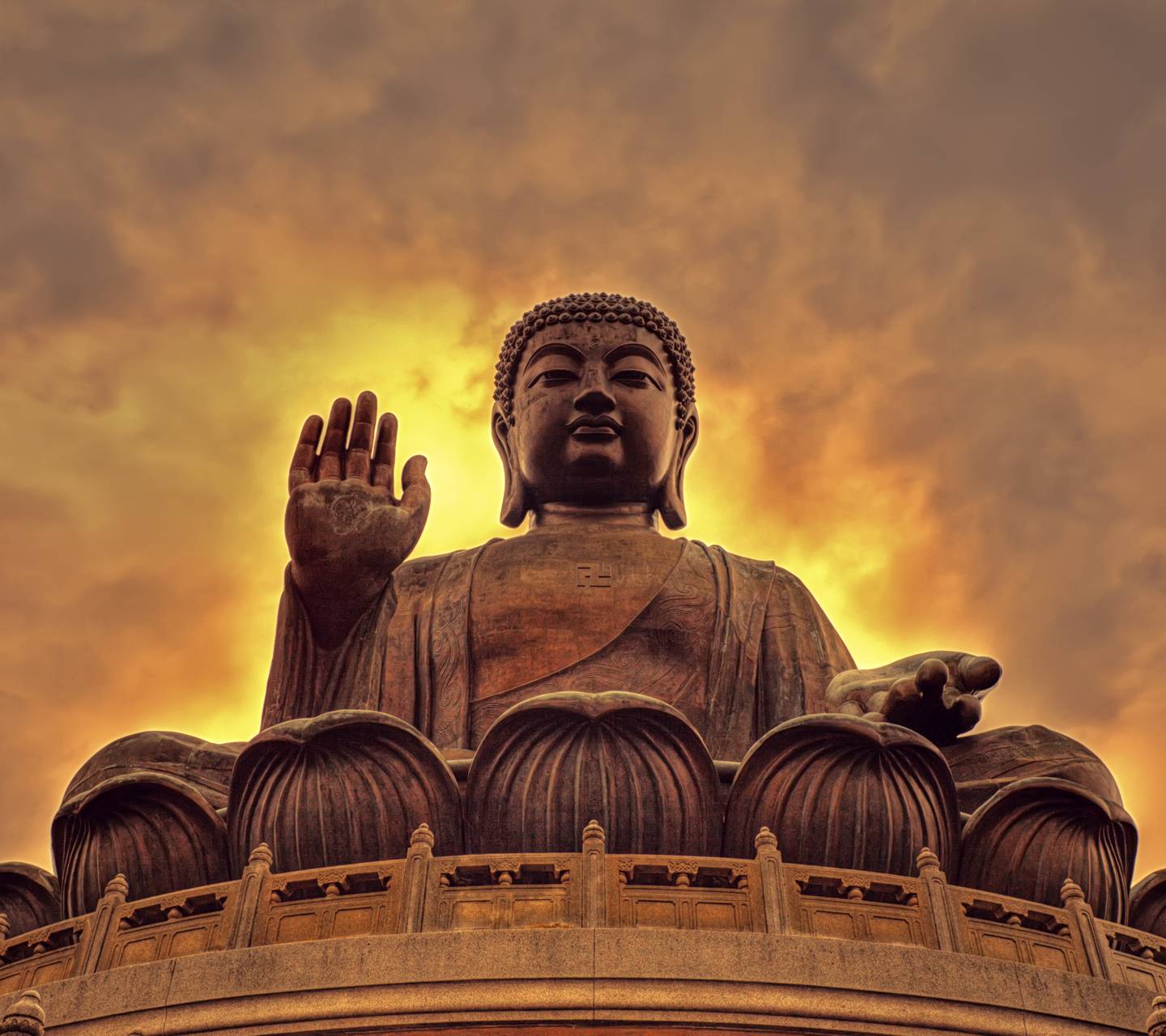 1440x1280 Golden Buddha wallpaper
