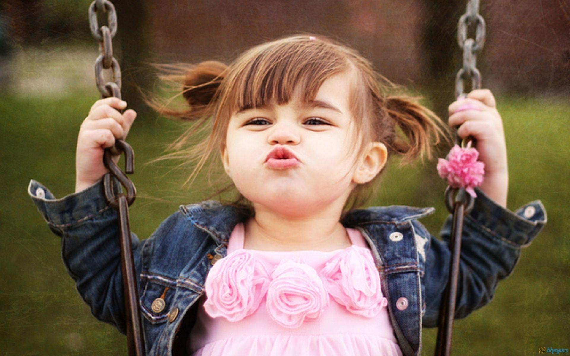 Funny Girl Wallpapers Top Free Funny Girl Backgrounds WallpaperAccess