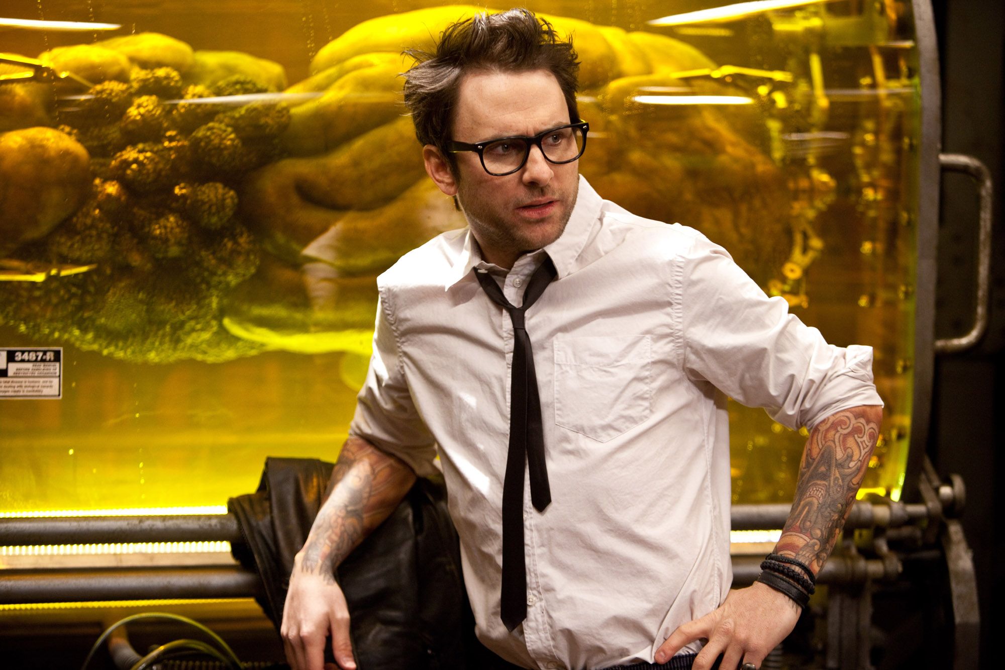 2000x1333 Charlie Day Wallpaper