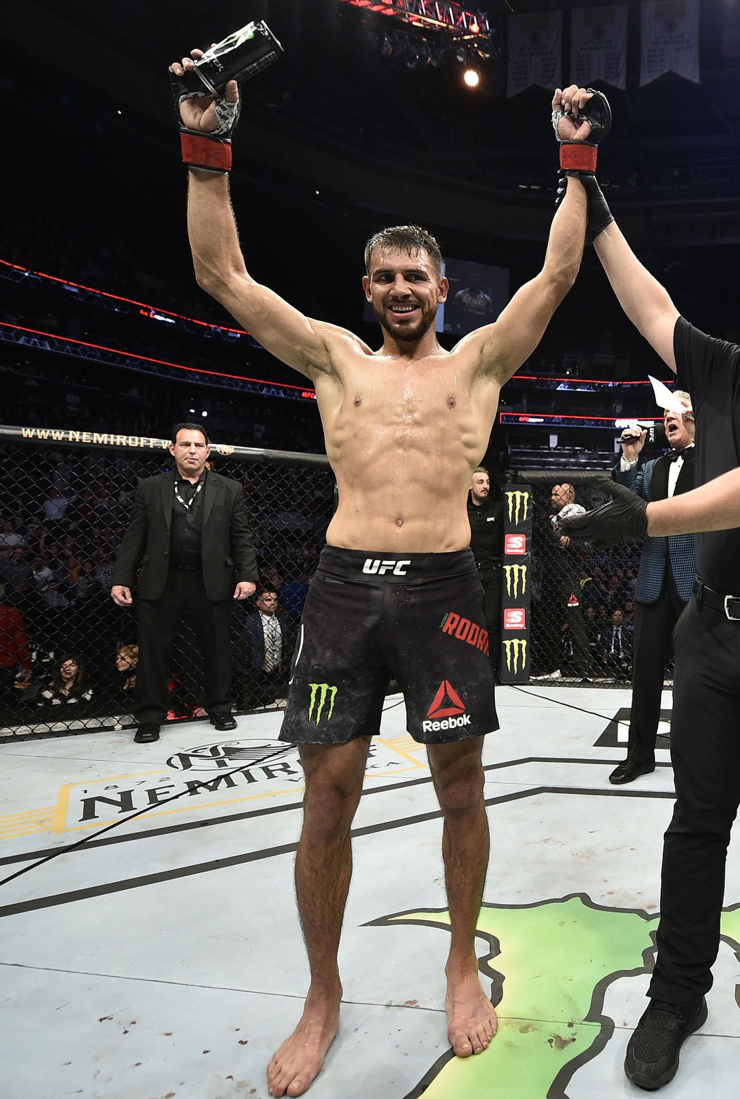 1440x2138 UFC Fight Night: Max Holloway vs. Yair Rodriguez: Date, Time, Live Stream, and More