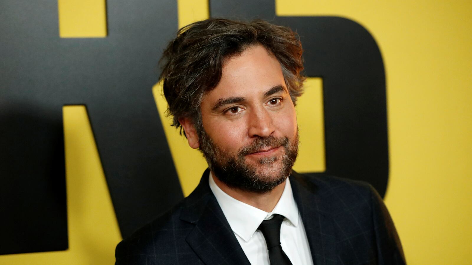 1600x900 How I Met Your Mother' Star Josh Radnor Gets Married in Snowy Ceremony