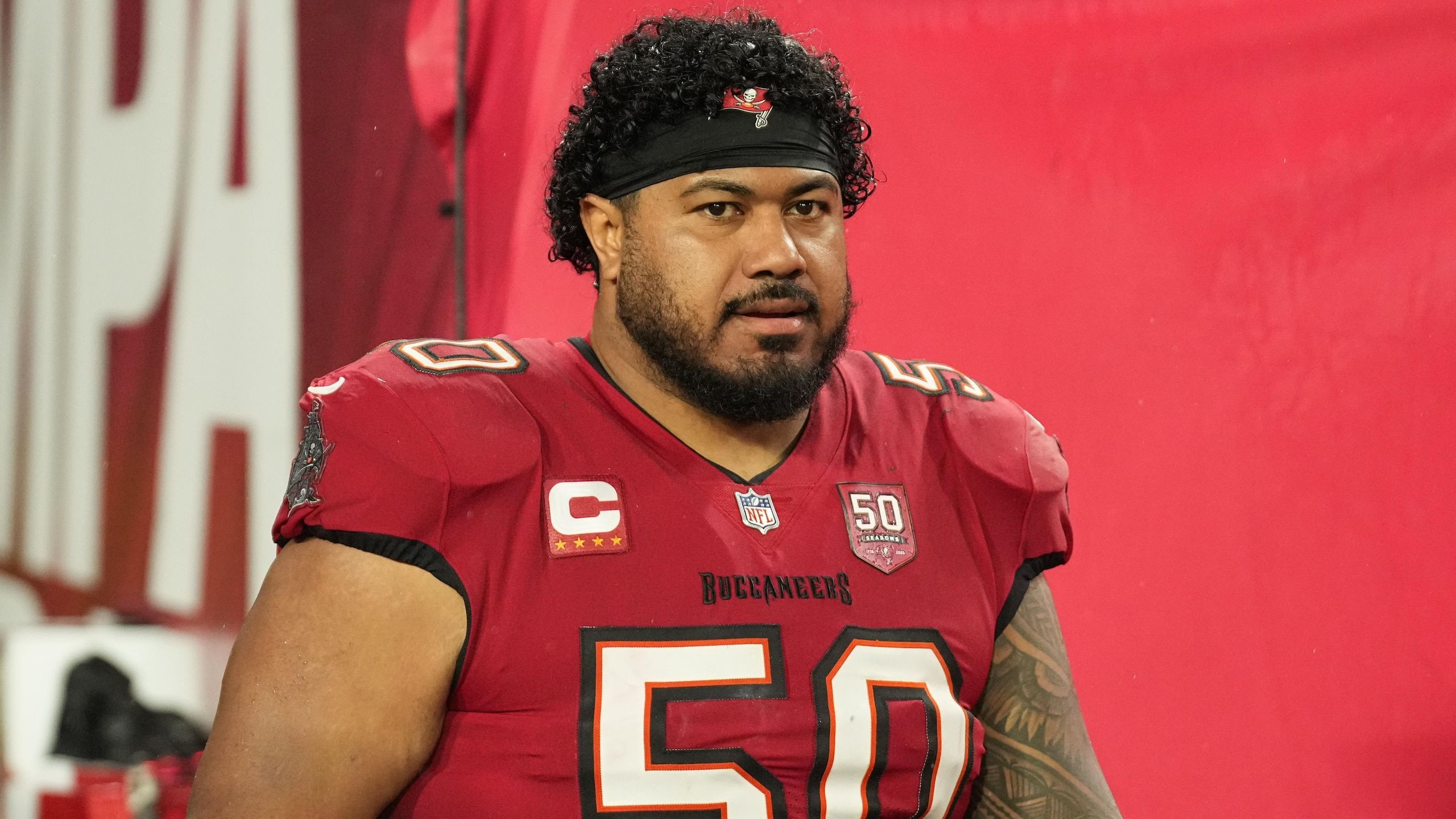 2560x1440 Vita Vea Requests Trade amid Contract Standoff, Top Landing Spots for Bucs DT